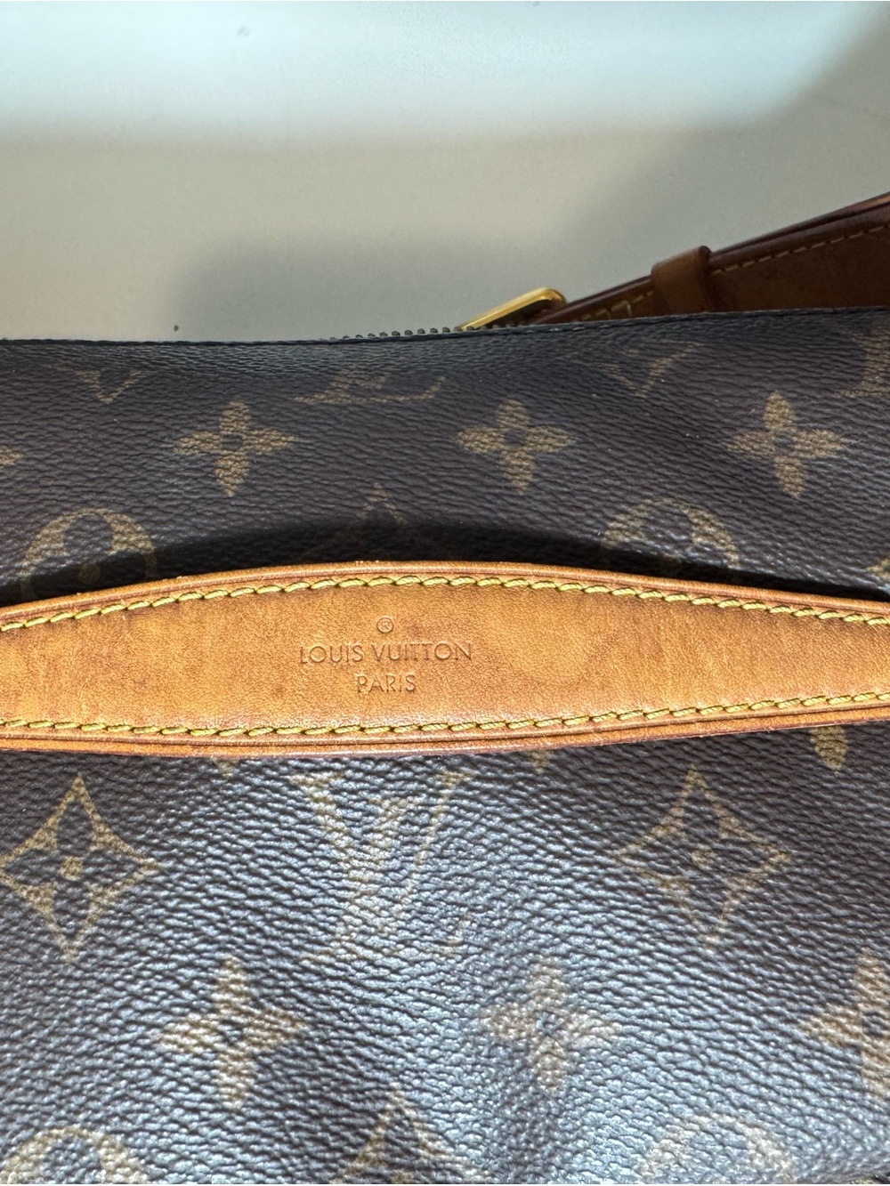 Louis Vuitton Monogram bumbag - Picture 14 of 15